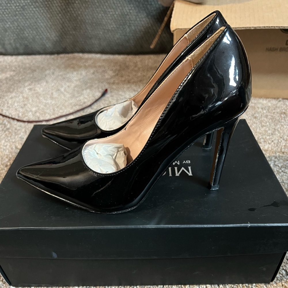 Michael by Michael Shannon black heels